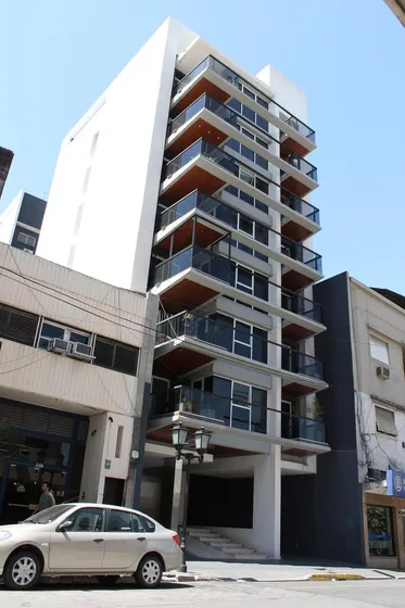 Hermosa Oficina En Dúplex Con Cochera Y Baulera En Congreso Al 200, Barrio Sur