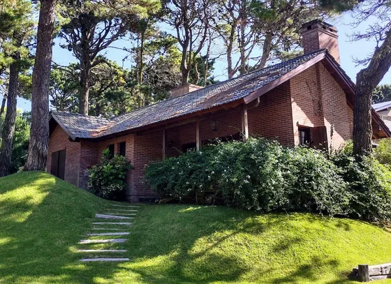 Casa Tala  1148  Esq Valle Fertil