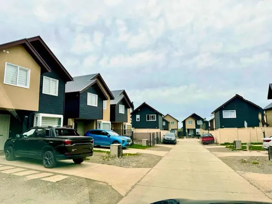Maravillosa Y Acogedora Casa En Barrio Residencial