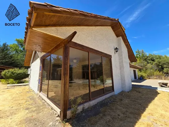 Se Vende Parcela De 5.076 M2 Con Dos Viviendas