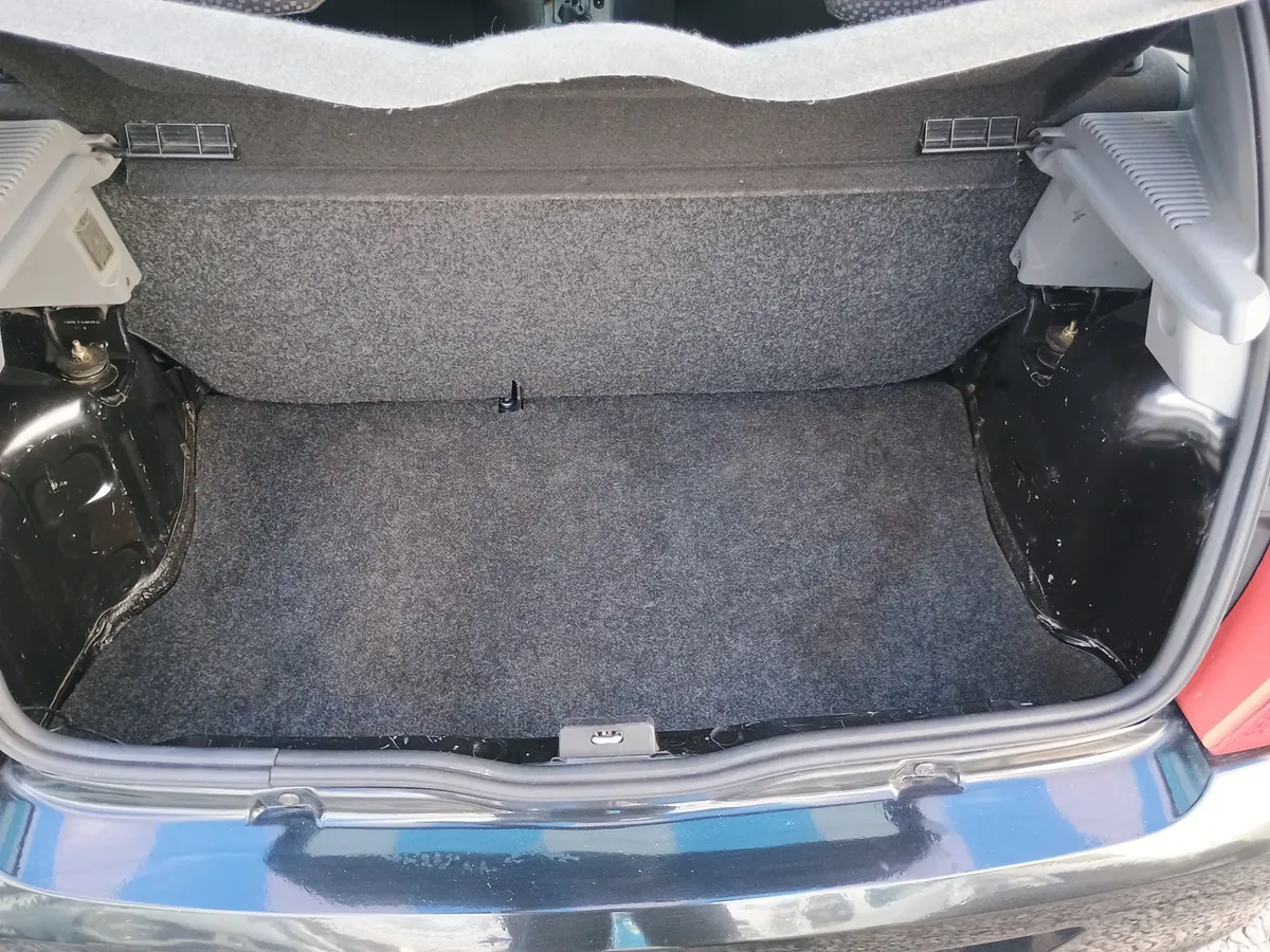 Renault Clio 1.2 Authentique532423096749281288