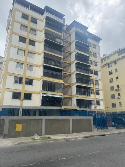 Se Vende Hermoso Apartamento Ubicado En La Urbanización Satélite, La Trinidad