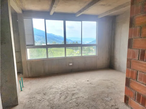 Venta Apartamento En Caldas, Piso Alto, Vista Verde.