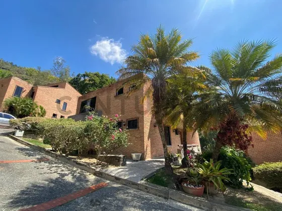 Casa En Venta En Oripoto El Hatillo Caracas