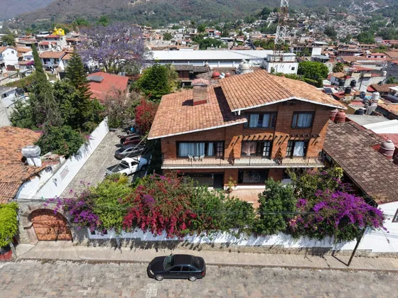 Hermoso Hotel En Venta En  Valle De Bravo 