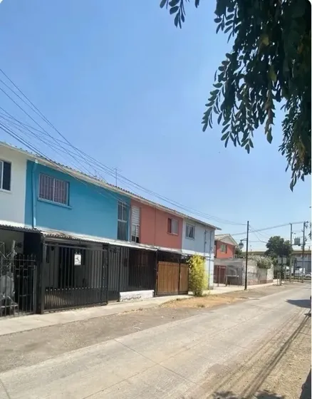 Vendo Casa Inmejorable Conectividad Av. Marathon Ñuñoa Metro