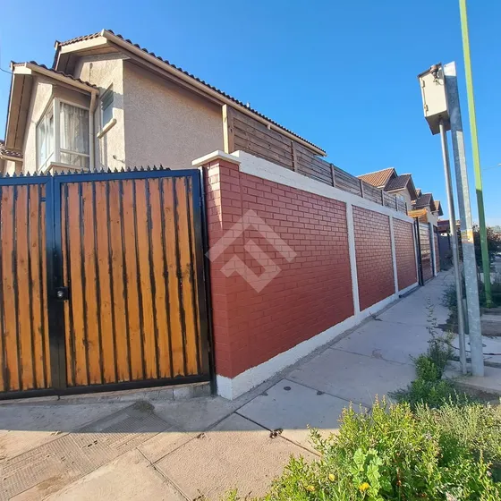 Casa En Venta En Maipú