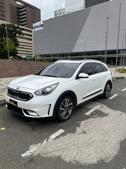 Kia Niro 1.6 Zenith Blindado