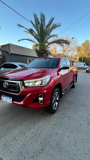 Toyota Hilux Pick-up 2.8 Cd Srx 177cv 4x4 At
