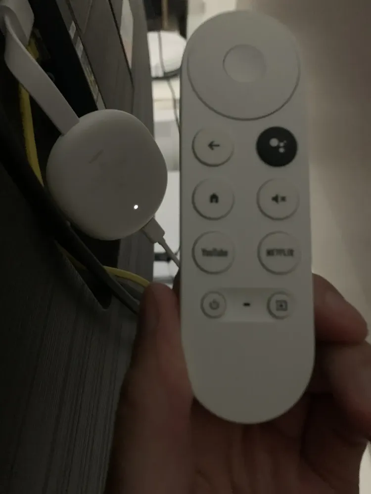 Google Chromecast 4ª geração de voz HD 8GB branco com 1.5GB