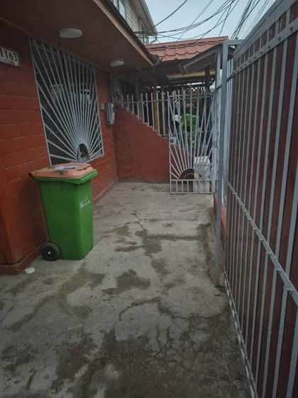 Cómoda Casa. Barrio Residencial.