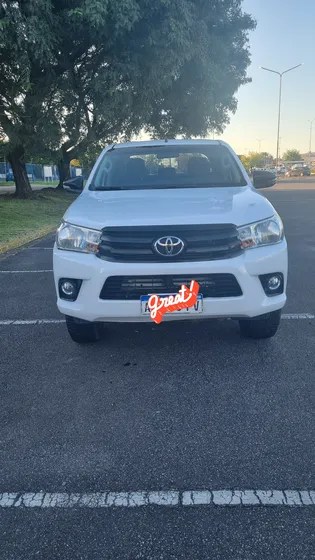 Toyota Hilux 2.4 Cd 150cv 4x2