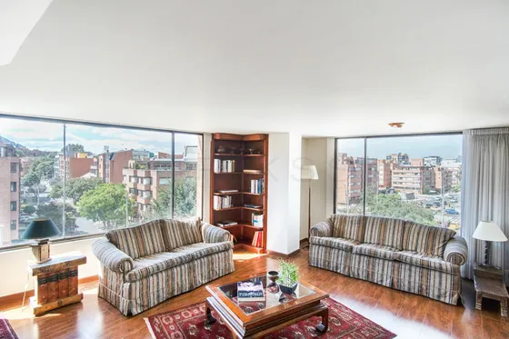 Apartamento En Venta En Santa Barbara Central-usaquén. Cod V6184