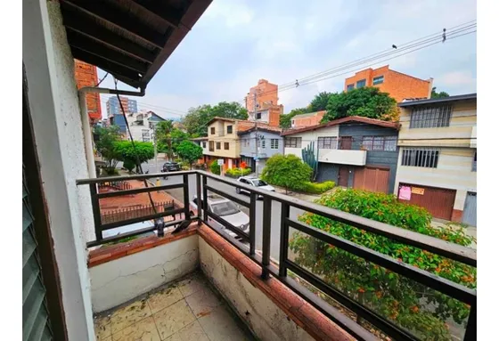 Venta De Casa-lote En Laureles, Simon Bolivar