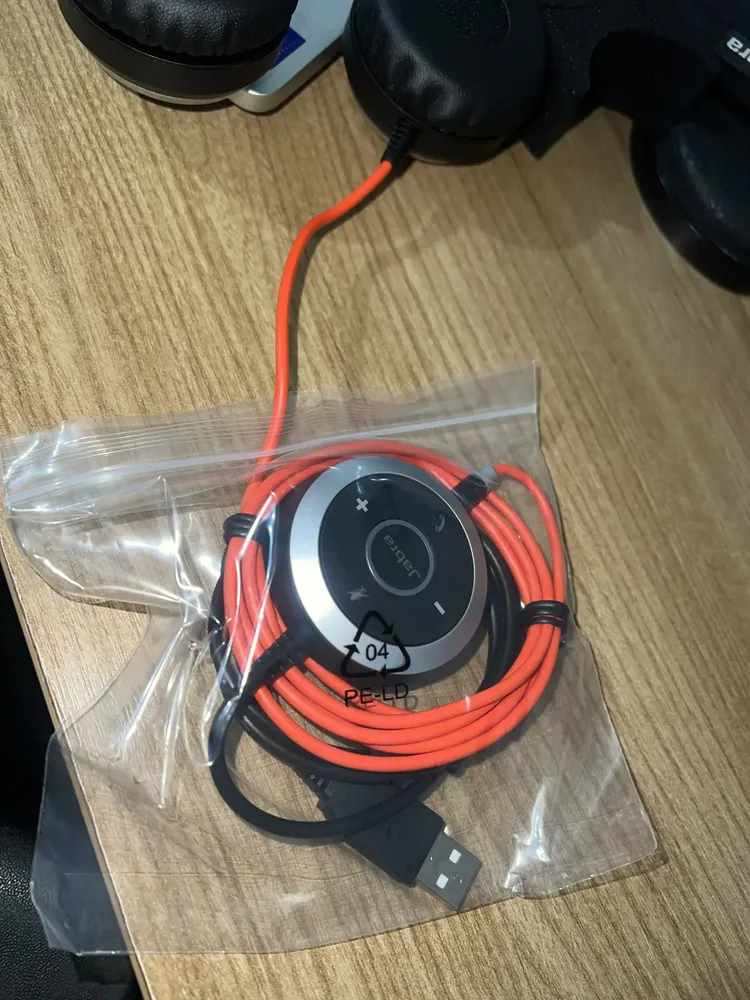 スマホアクセサリー Jabra EVOLVE 40 MS Stereo6399-823-109 Jabra Evolve 40 MS Stereo Headset (6399-823-109)