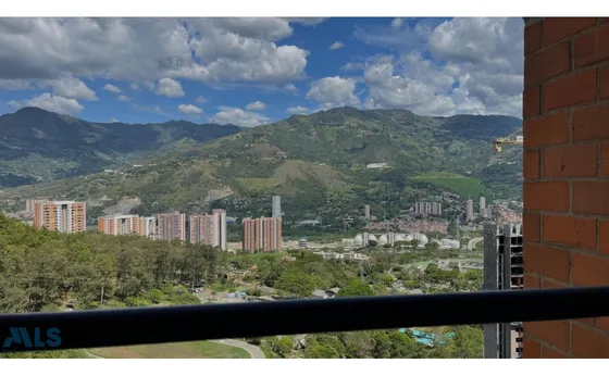 Venta De Apartamento Con Potencial En Niquia-bello(mls#247705)