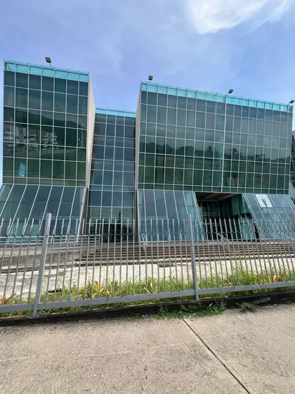Oficina En Venta Obra Gris C.c Torre Profesional San Diego