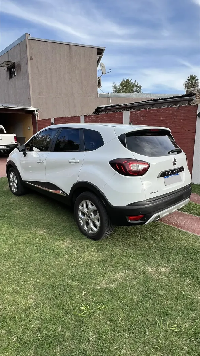 Renault Captur 2.0 Zen518103745871237125