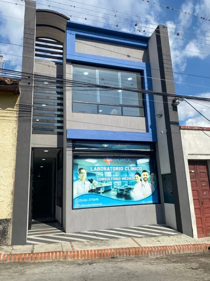 Locales En Centro Empresarial Biomol, Palmira Nr