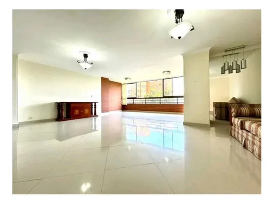 Venta Apartamento En El Poblado, Loma El Tesoro Para Remodelar
