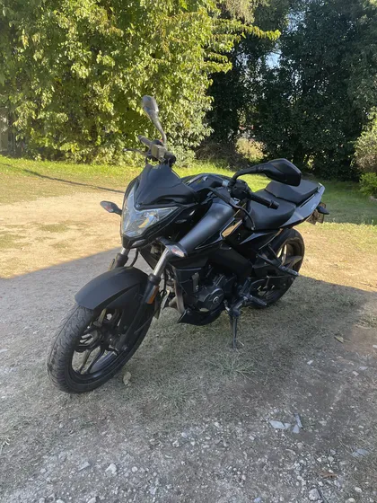Pulsar Ns 200