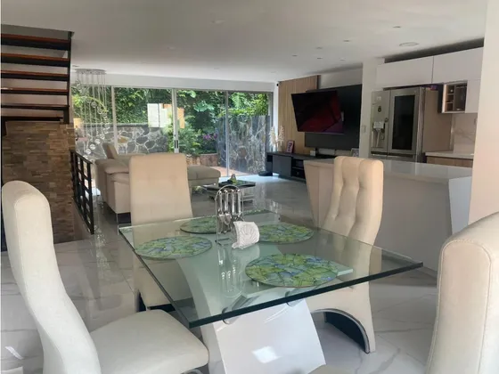 Venta De Apartamento En El Poblado, Medellín 