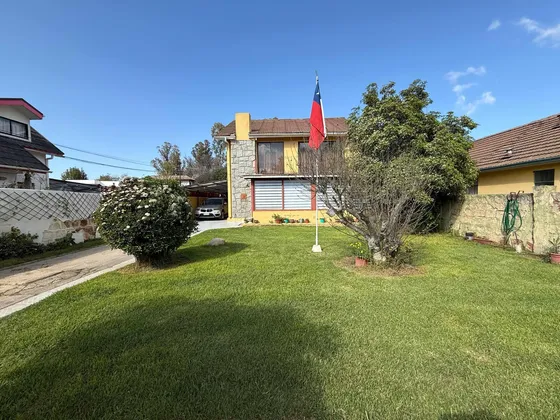 Vende Hermosa Casa Sólida En Sector De El Sol Quilpué
