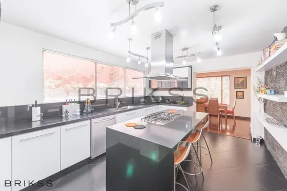 Apartamento En Venta En Los Rosales. Cod V745