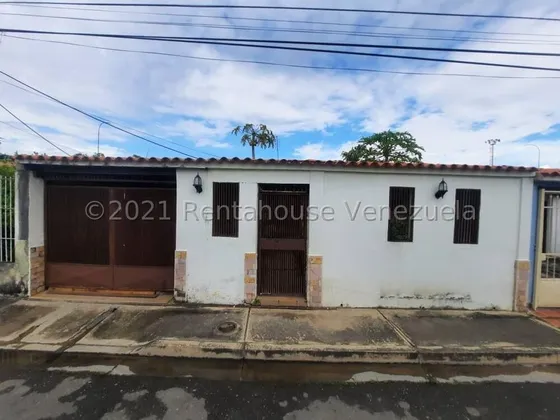 Venta De Casa En Roraima Maracay Aragua 25-13597 Irr