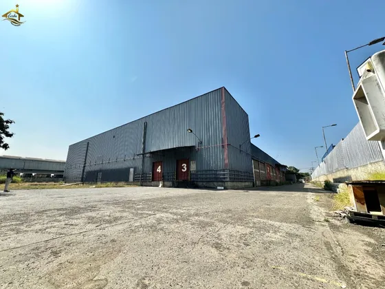 Fabrica Industrial Av. Americo Vespucio /av. Pedro Fontova