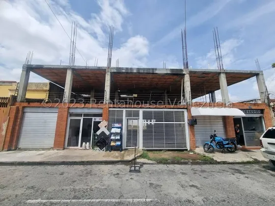 Venta De Terreno De 400 Mts2 Ubicado En El Este De Barquisimeto \\ Mehilyn Perez Tu Asesor De Confianza //