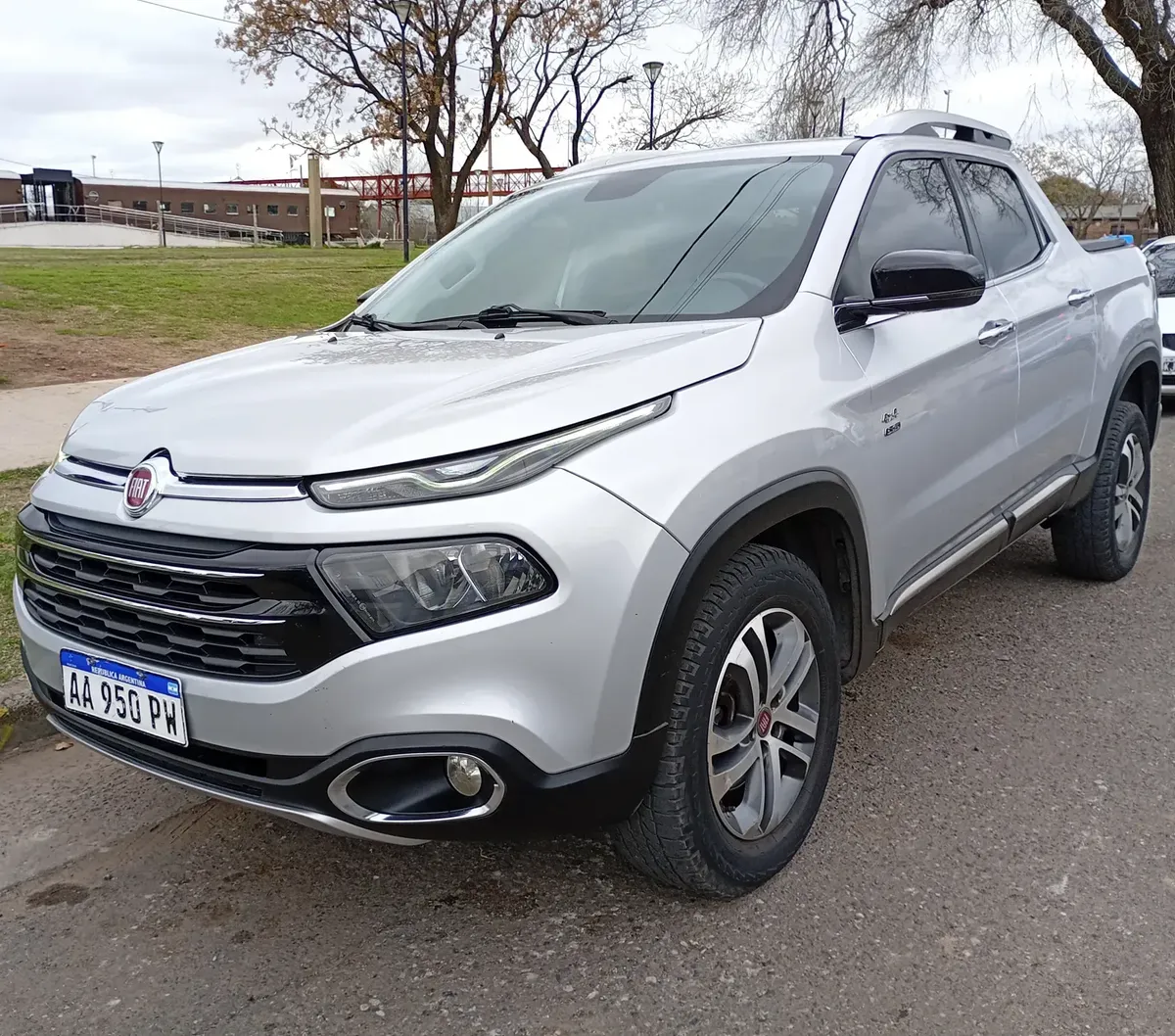 Fiat Toro 2.0 Volcano 4x4 AT