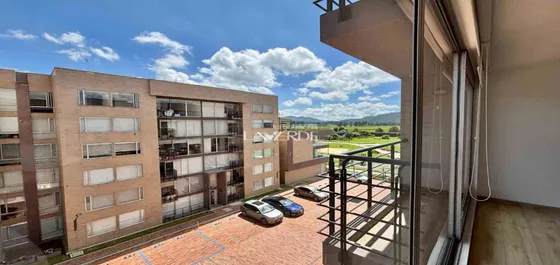 Lindo Apartamento De 72m2 En Reserva Del Lago.  (18655).
