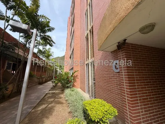 Apartamento En Venta,el Encantado Mls #27-471