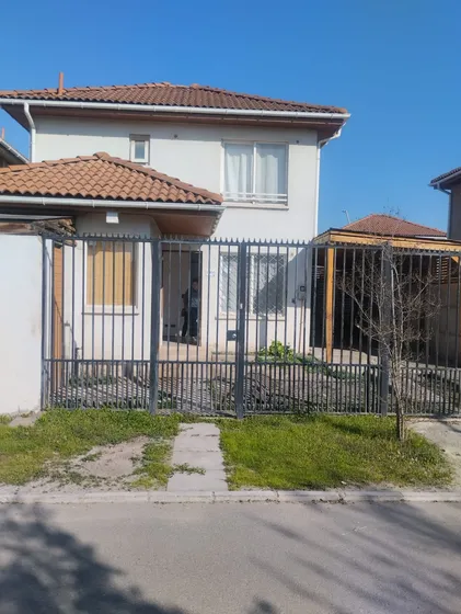 Casa En Condominio Cerrado,  Rebajada Y Lista Para Vivir