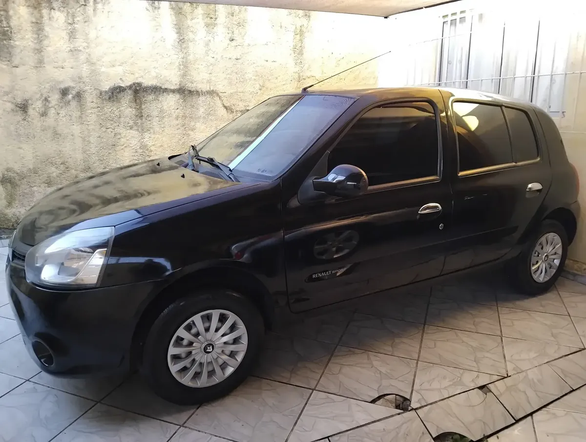 Renault Clio 2016 1.0 16v Expression Hi-power 5p Renault Clio 2016 1.0 16v Expression Hi-power 5p