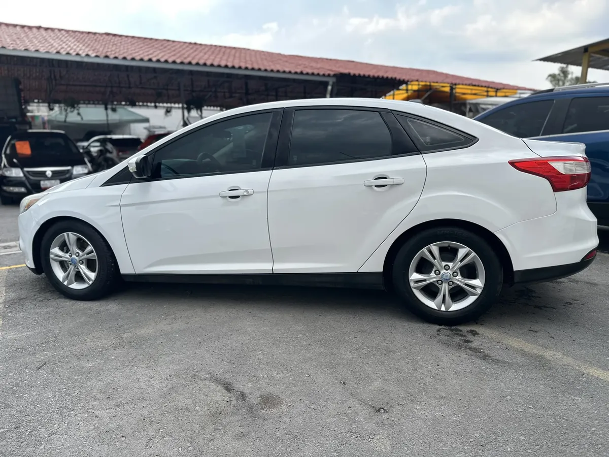 Ford Focus 2013 2.0 Se At