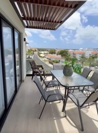 Apartamento En Alquiler En Ciudad Las Canas, Cap Cana, 118m2, 2 Hab. 2 Parqueos, Beneficios De Este Residencial, Playas,  Campo De Golf, Excelente Zona Y Ubicacion, Seguridad, Un Paraíso Para Vivir. 