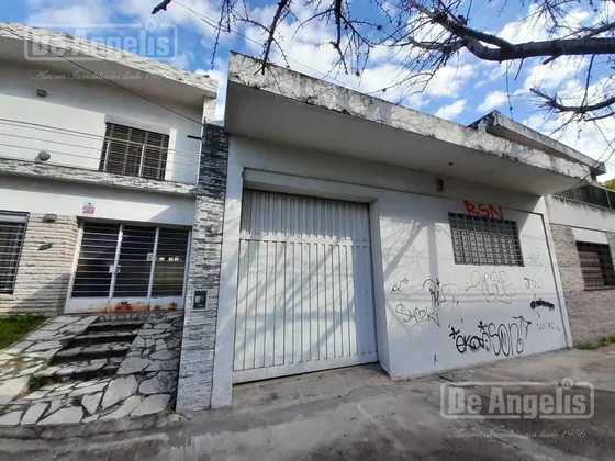 Local En Moron Sur