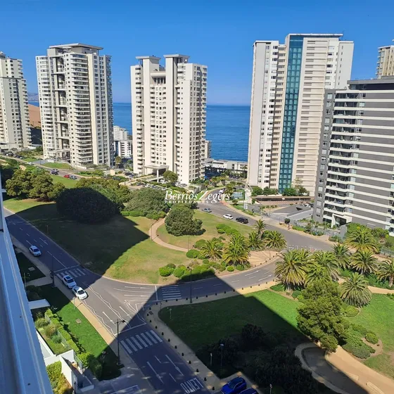 Departamento En Venta De 2 Dorm. 2 Baños, 2 Estac. En Concón