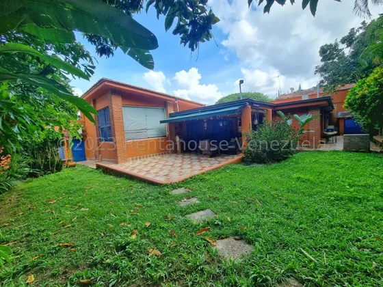 Hermosa Casa Prados Del Este Con Jardin Mls #25-13189