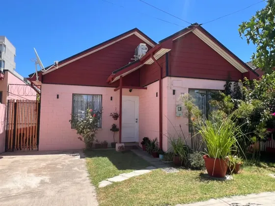 Se Vende Hermosa Casa En Condominio Limache Viejo