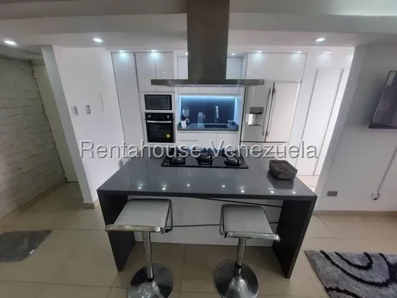 Apartamento Remodelado En Venta, Parroquia La Candelaria