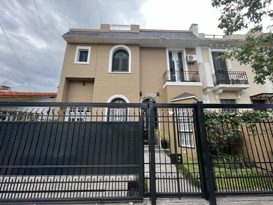 Casa En  Banfield