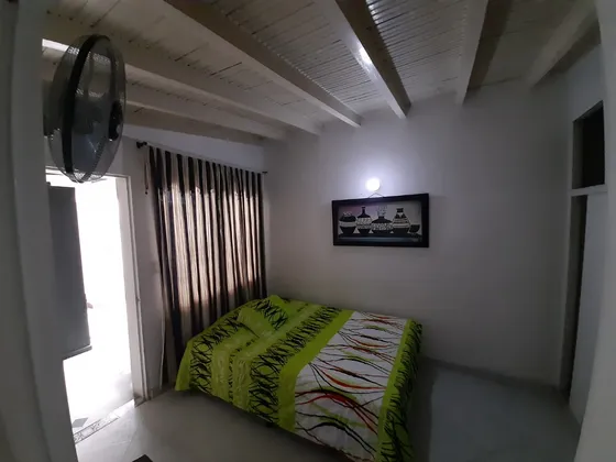 Habitaciones Amobladas Para Arrendar Cerca A La Estacion Estadio Del Metro.