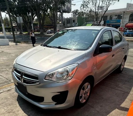 Dodge Attitude 1.2 Se At