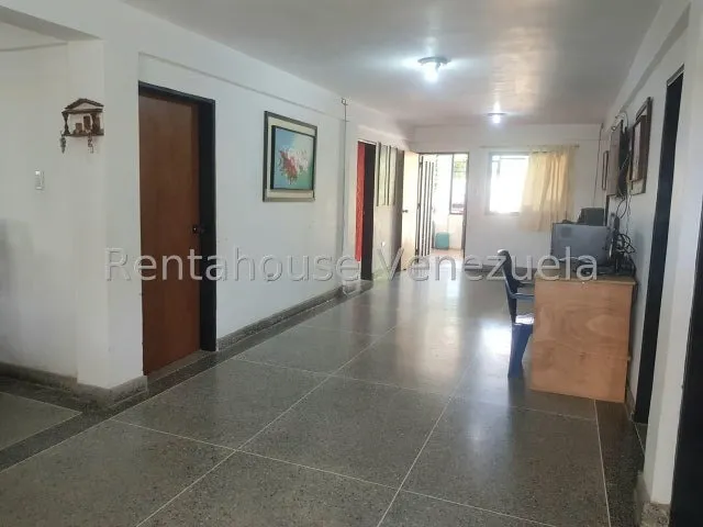 Naudy Escalona Asesor Inmobiliario De Rentahouse Vende Amplia Casa Con Extenso Terreno En Cocorote Yaracuy