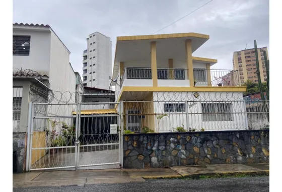 Casa Quinta Venta De 258m2 En Campo Alegre Los Teques