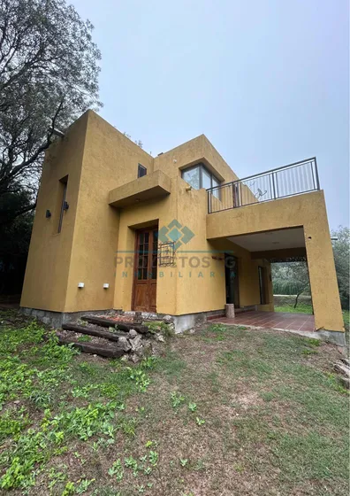 Casa De 1 Dorm En Venta, Agua De Oro