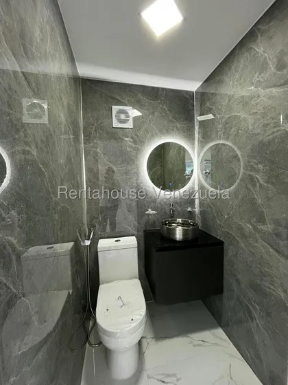 Oficina En Venta Las Mercedes Mls #25-21366